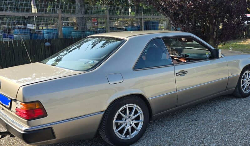 Mercedes-Benz CL-Klasse 230CE coupe full