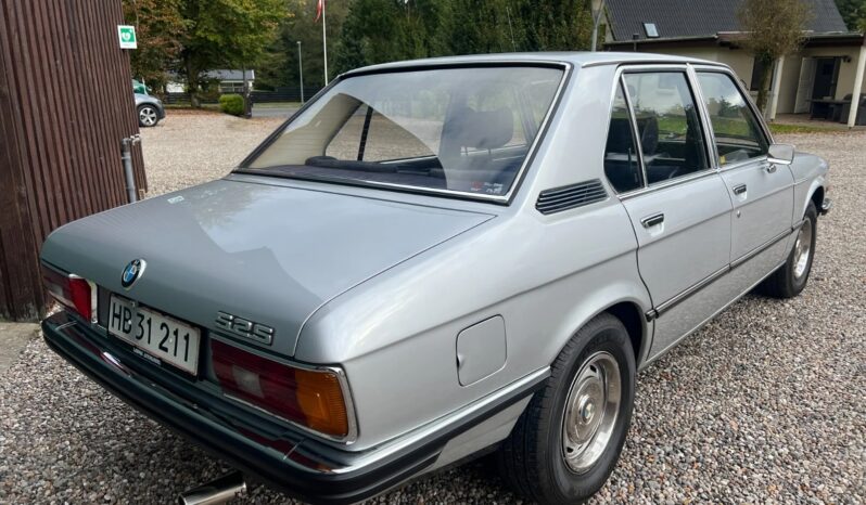 BMW 5-serie E12 525 full