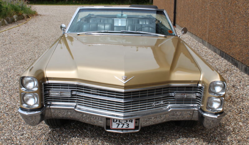 Cadillac DeVille Cab full