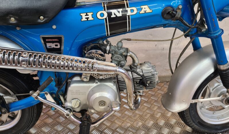 Honda DAX full