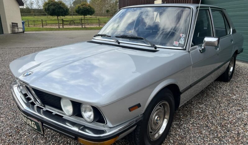 BMW 5-serie E12 525 full