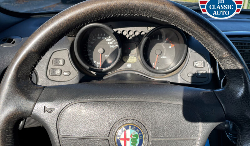 Alfa Romeo Spider Twinspark 916 S full