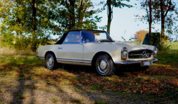 Mercedes-Benz SL (W113) 230 SL Pagode full