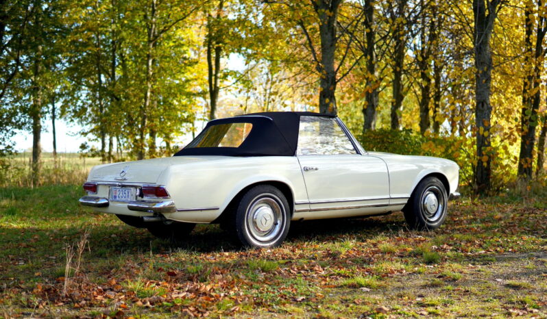 Mercedes-Benz SL (W113) 230 SL Pagode full