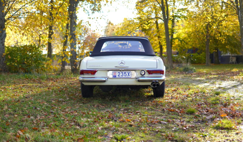 Mercedes-Benz SL (W113) 230 SL Pagode full