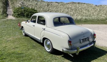 Mercedes-Benz 180 (W120) Ponton full