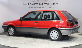 Nissan Sunny 1.6 GTi 3d full