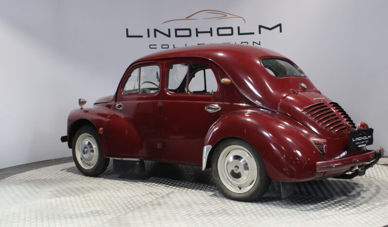 Renault 4CV 8-32 full