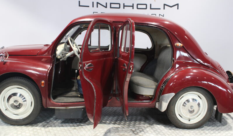 Renault 4CV 8-32 full