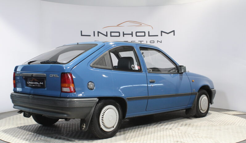 Opel Kadett 1,6 full