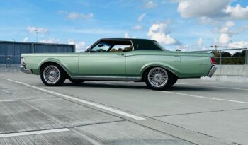 Lincoln Continental Mark III full