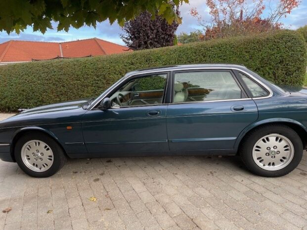 Jaguar XJ 6 X300 full