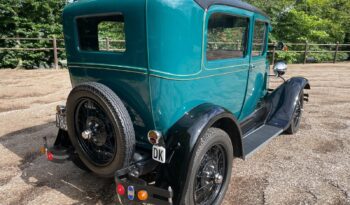 Ford A 3,3 Tudor Deluxe full