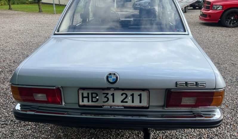 BMW 5-serie E12 525 full