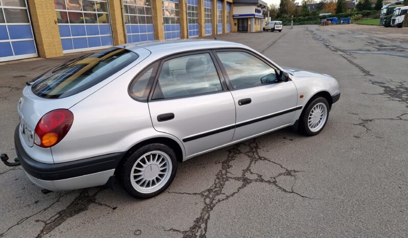 Toyota Corolla E11 full