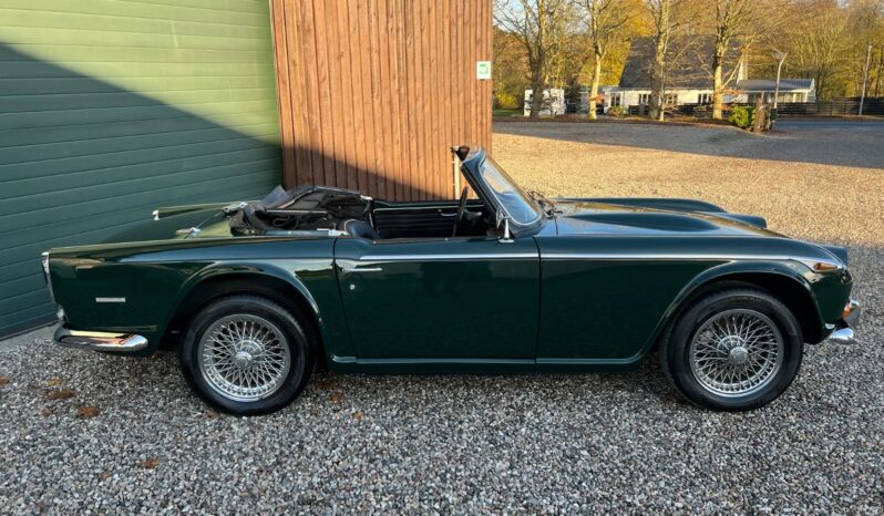 Triumph TR250 2,5 full