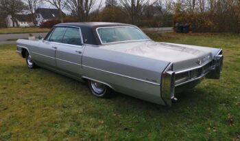 Cadillac Sedan DeVille 1965 full