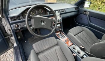 Mercedes-Benz E-Klasse (W124) C124 full