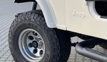 Jeep CJ-7 4×4 full