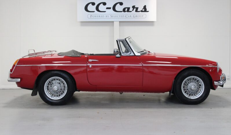 MG MGB 1800 Roadster full