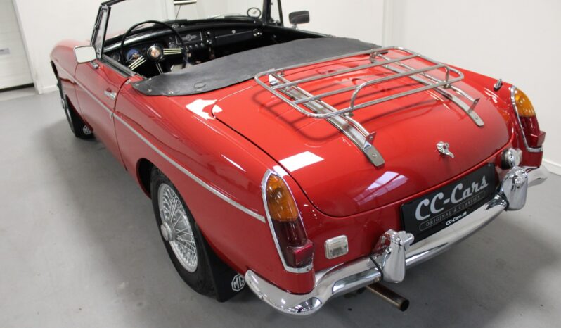 MG MGB 1800 Roadster full