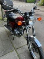 Suzuki GN125 full