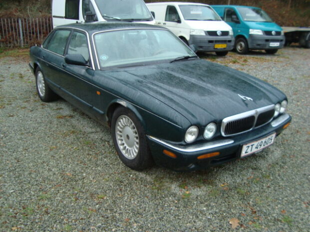 Jaguar XJ8 3,2 V8 Aut full