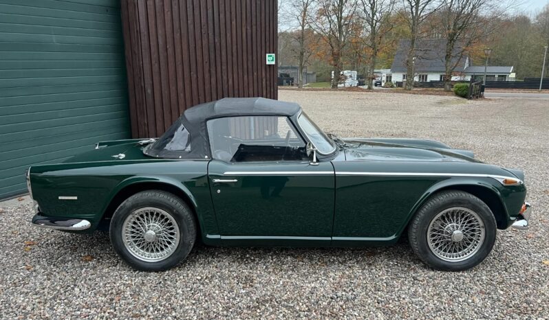 Triumph TR250 2,5 full