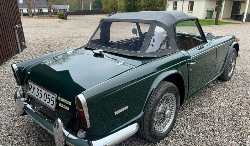 Triumph TR250 2,5 full