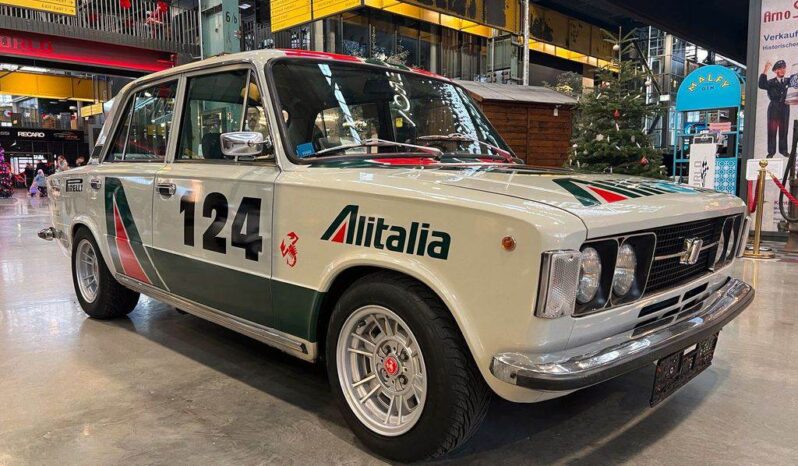 Fiat 124 Speciat T full