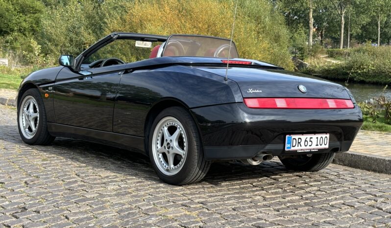 Alfa Romeo Spider 3,0 full