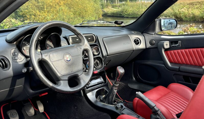 Alfa Romeo Spider 3,0 full