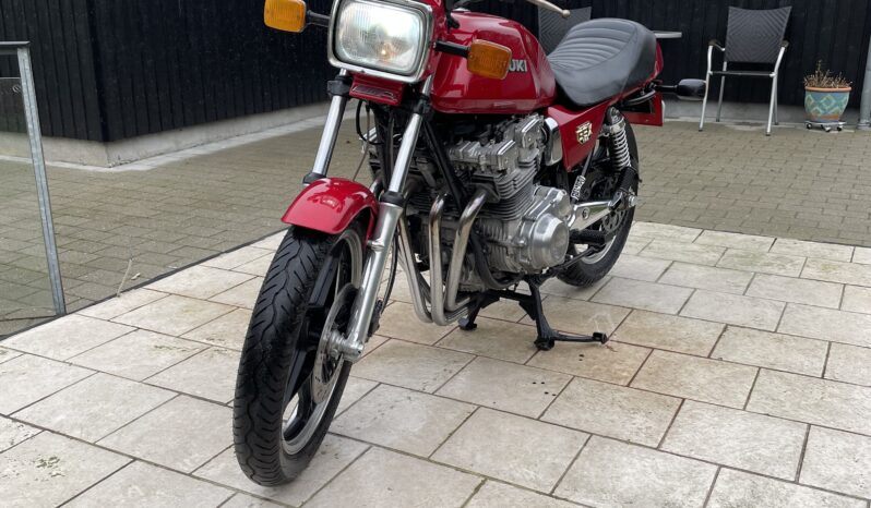 Suzuki GSX750 full