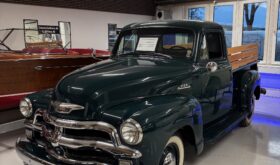Chevrolet 3100 Pick-up inline six