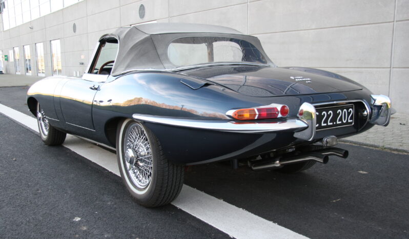 Jaguar E-Type 4.2 Series 1 full