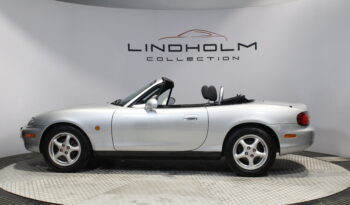 Mazda MX-5 1,6 full