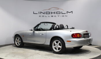 Mazda MX-5 1,6 full