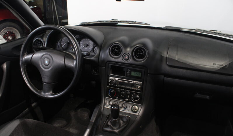 Mazda MX-5 1,6 full