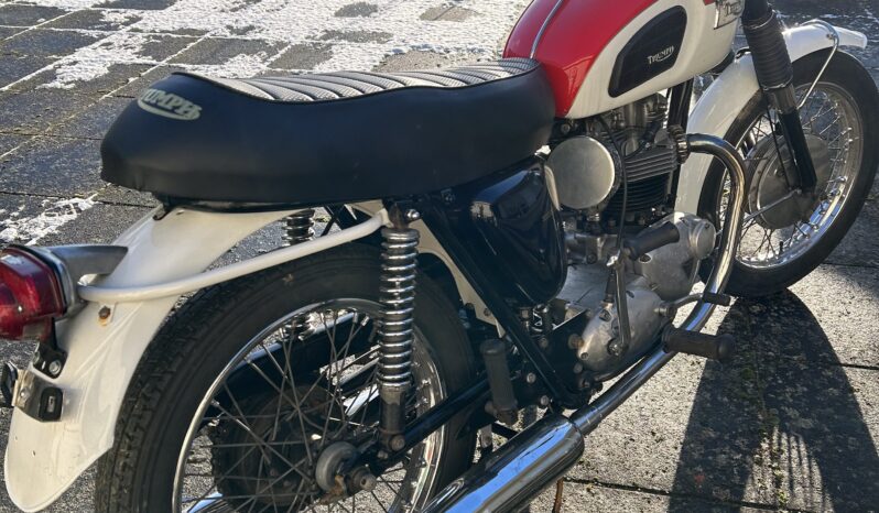 Triumph Bonneville full