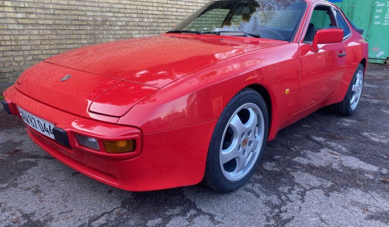 Porsche 944 944-II 2.5L 163Hk full