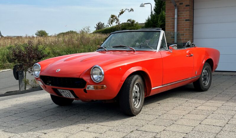 Fiat 124 1,8 Sport Spider full