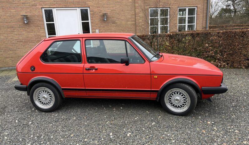 VW Golf 1,8 GTI full