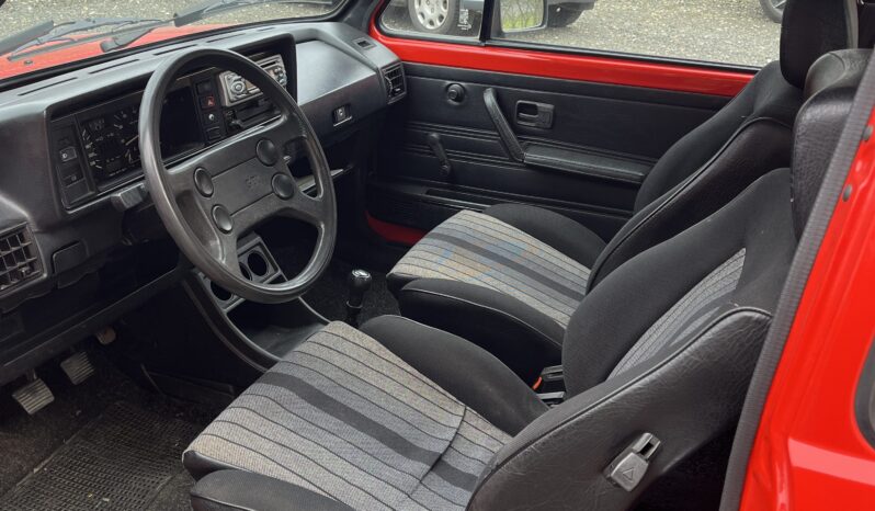 VW Golf 1,8 GTI full