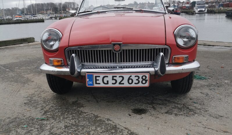 MG MGB 1800 Roadster full