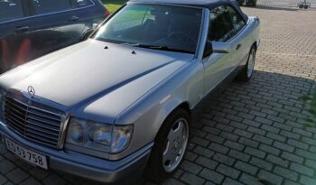 Mercedes-Benz E-Klasse (W124) 300 CE-24 3,0 Cabriolet aut. full