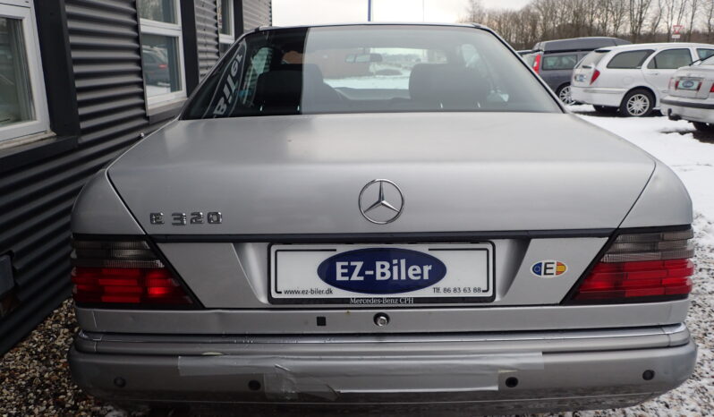 Mercedes-Benz E-Klasse (W124) E 320 CE full