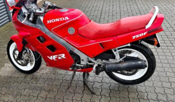 Honda VFR750F RC24 full