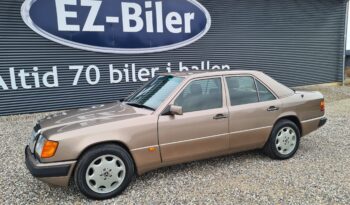 Mercedes-Benz E-Klasse (W124) 300 D full