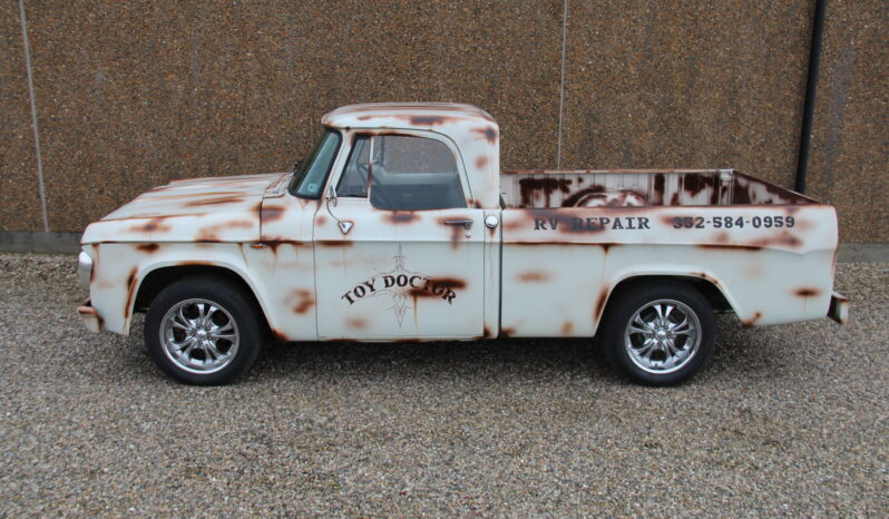 Dodge D100 Pick Up full