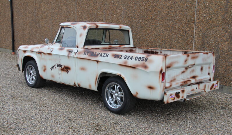 Dodge D100 Pick Up full